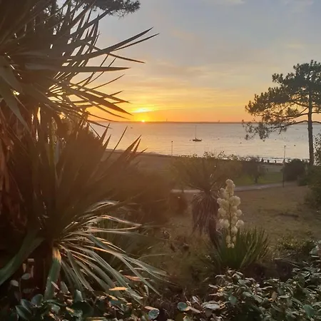 Διαμέρισμα Bord De *